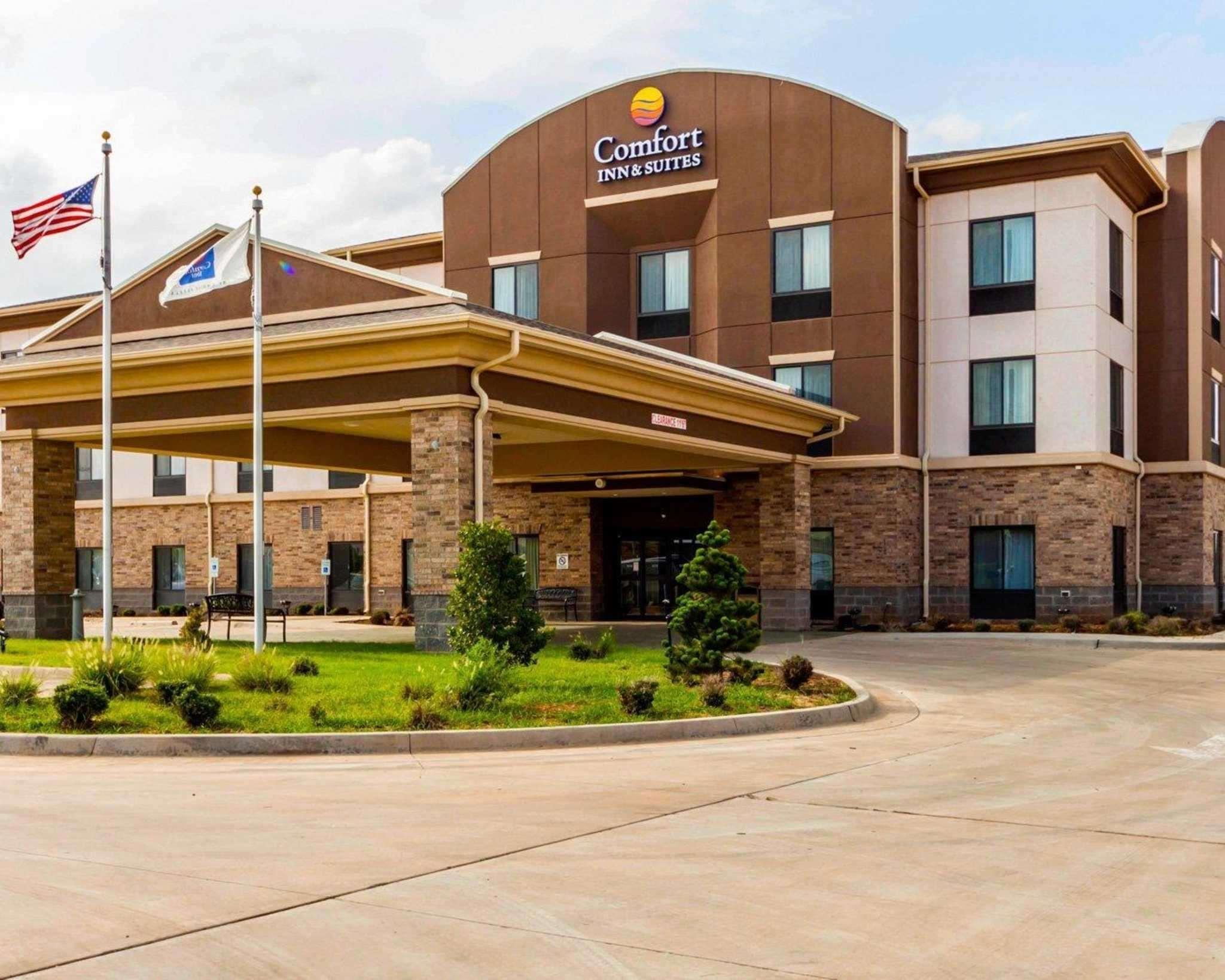Comfort Inn & Suites Alva Exterior photo