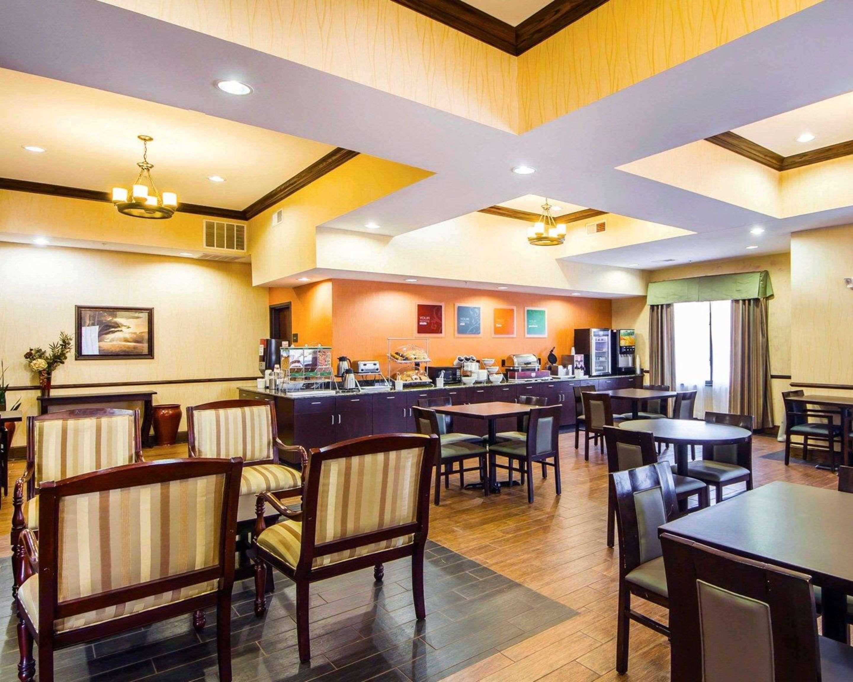 Comfort Inn & Suites Alva Exterior photo