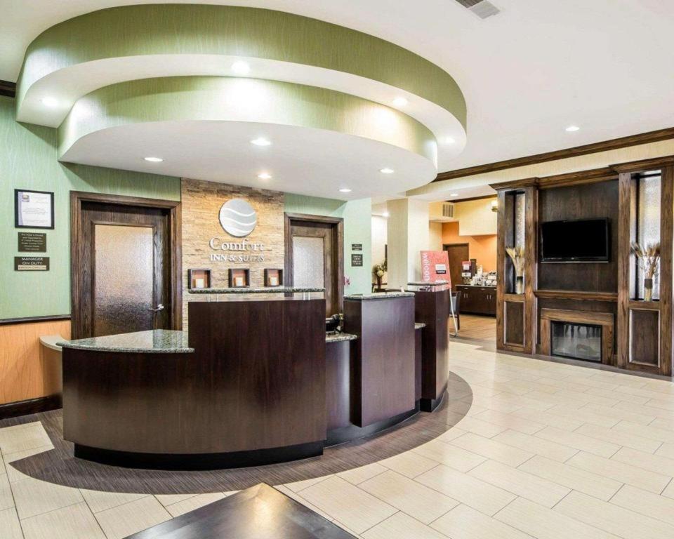 Comfort Inn & Suites Alva Exterior photo