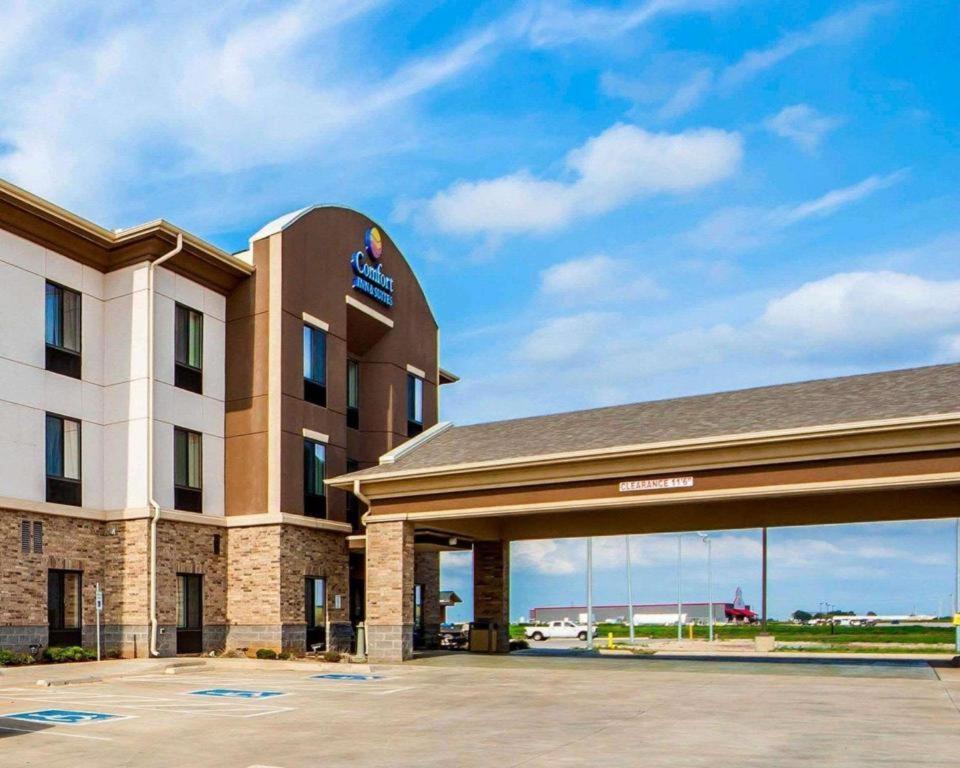 Comfort Inn & Suites Alva Exterior photo