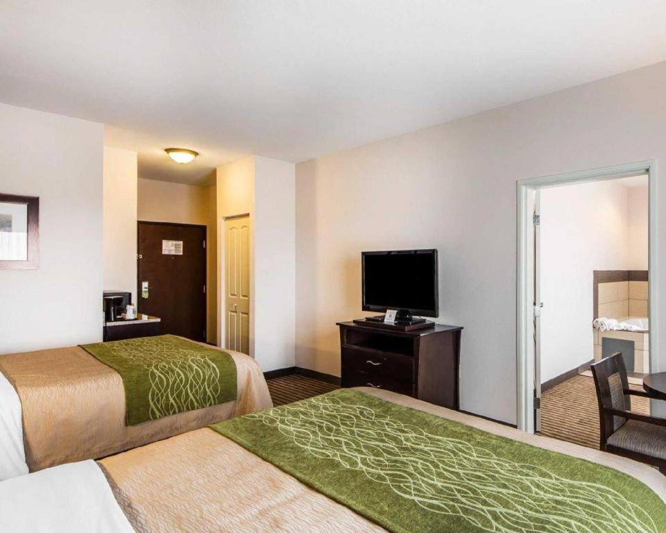 Comfort Inn & Suites Alva Exterior photo